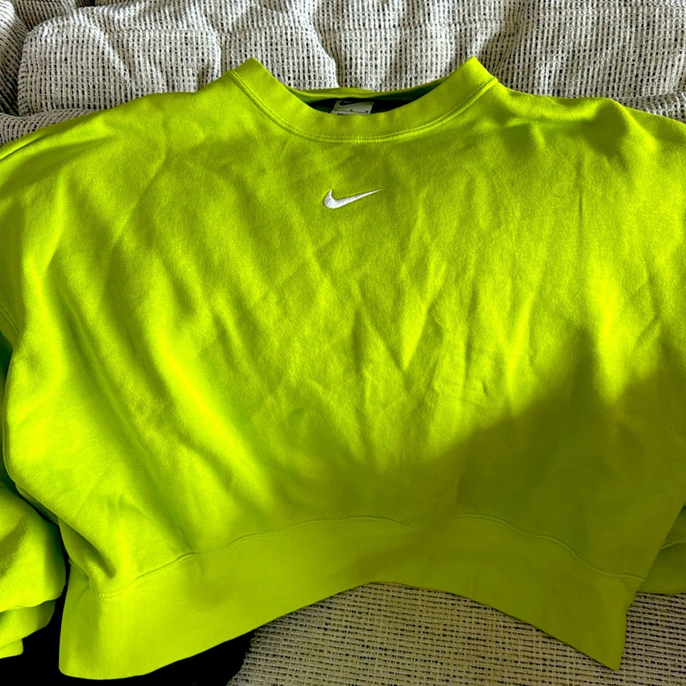 Lime green Nike sweatshirt. Somewhat cropped. Size M. Worn 3x.